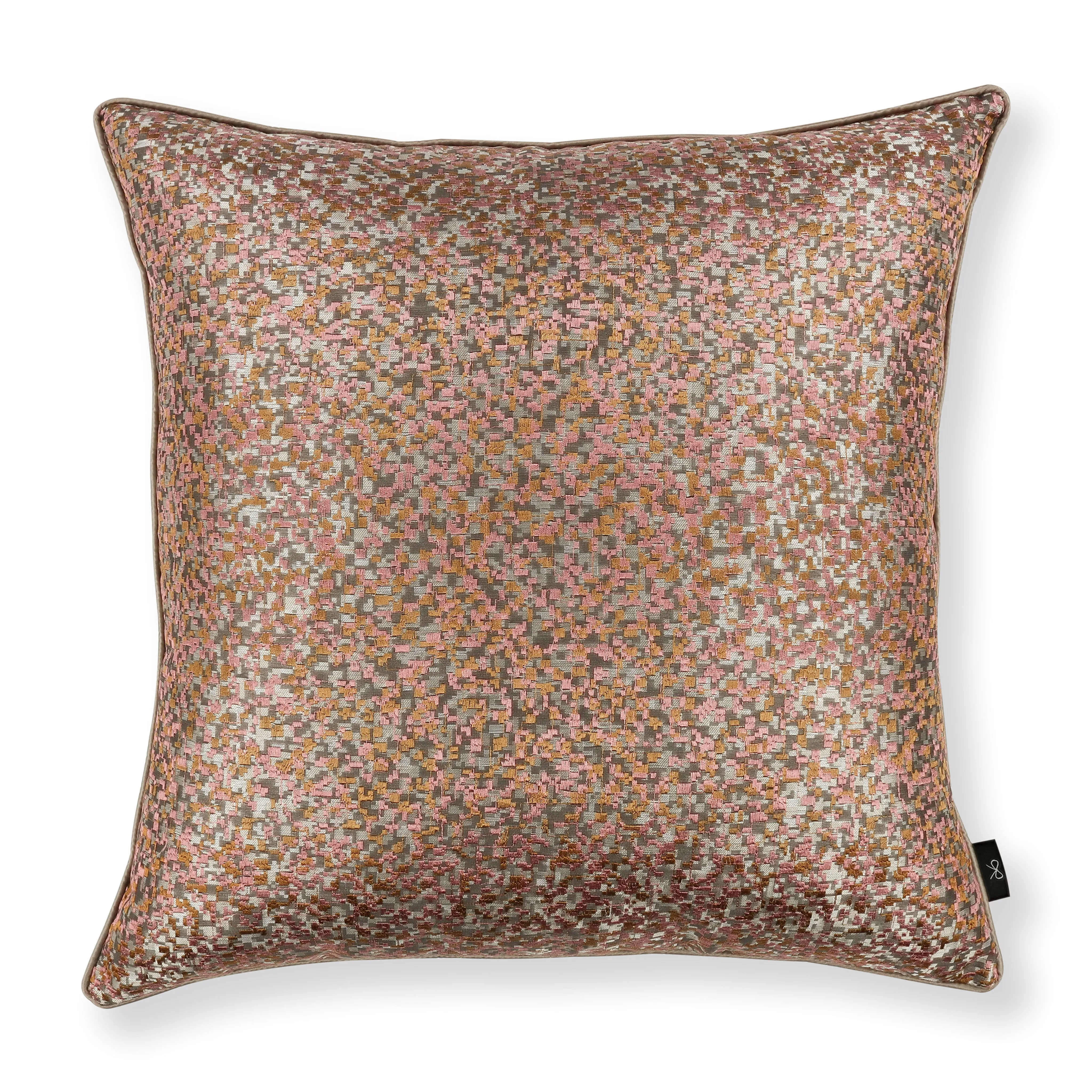 ARKOSE AND ISOKU COLLECTION CUSHIONS