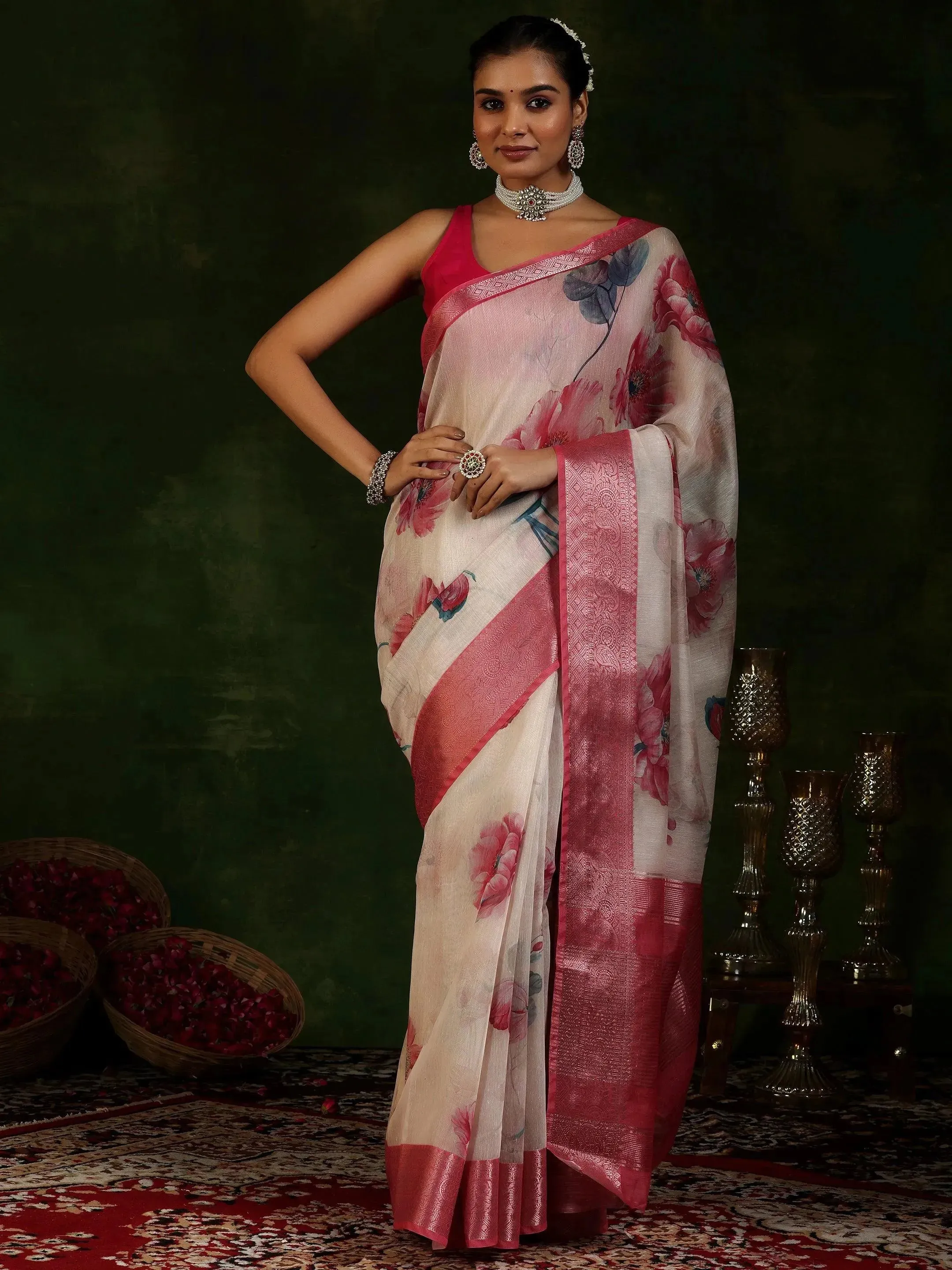 Beige Printed Silk Blend Saree With Unstitched Blouse Piece