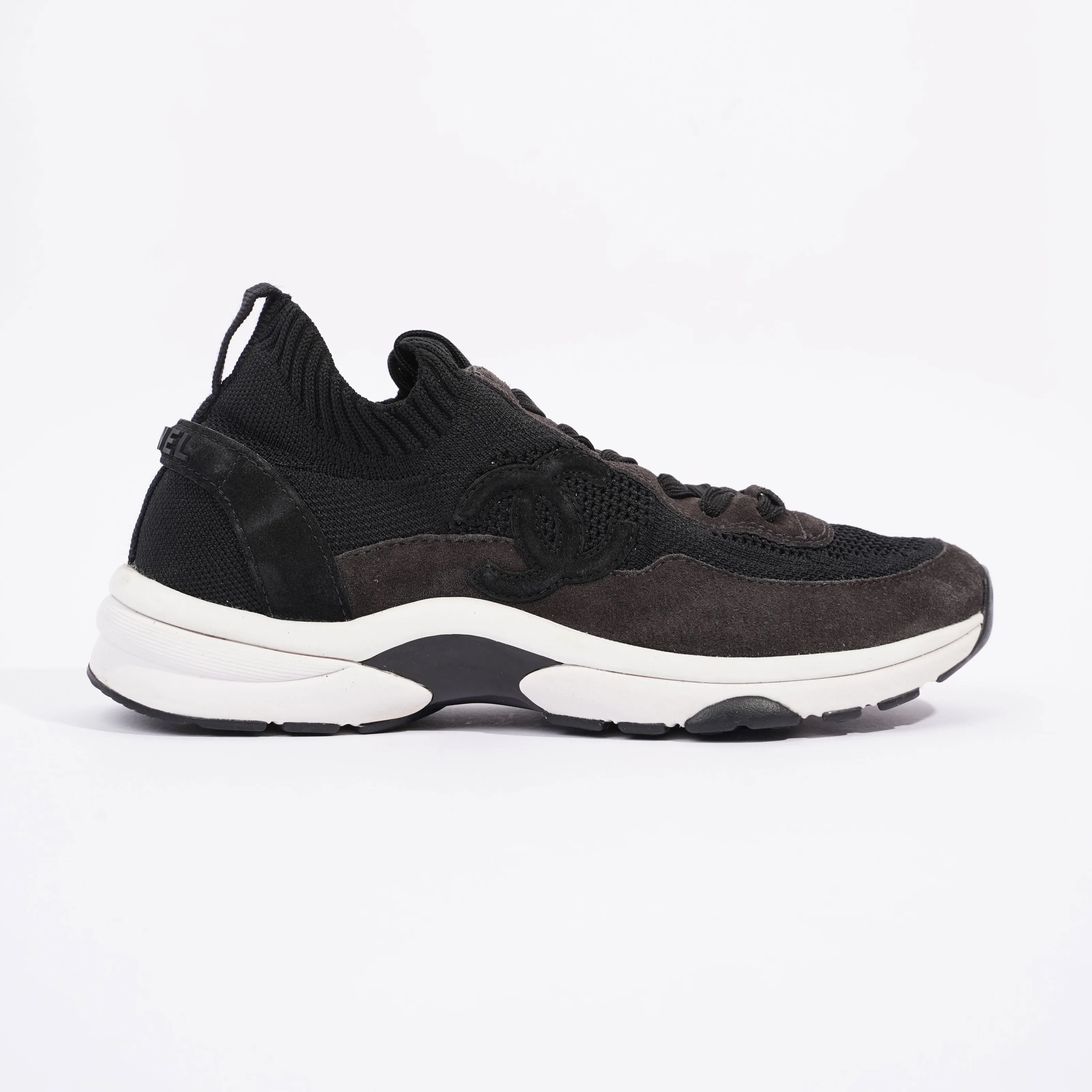 Chanel CC Logo Knit Sneaker Black   White Suede EU 37.5 UK 4.5
