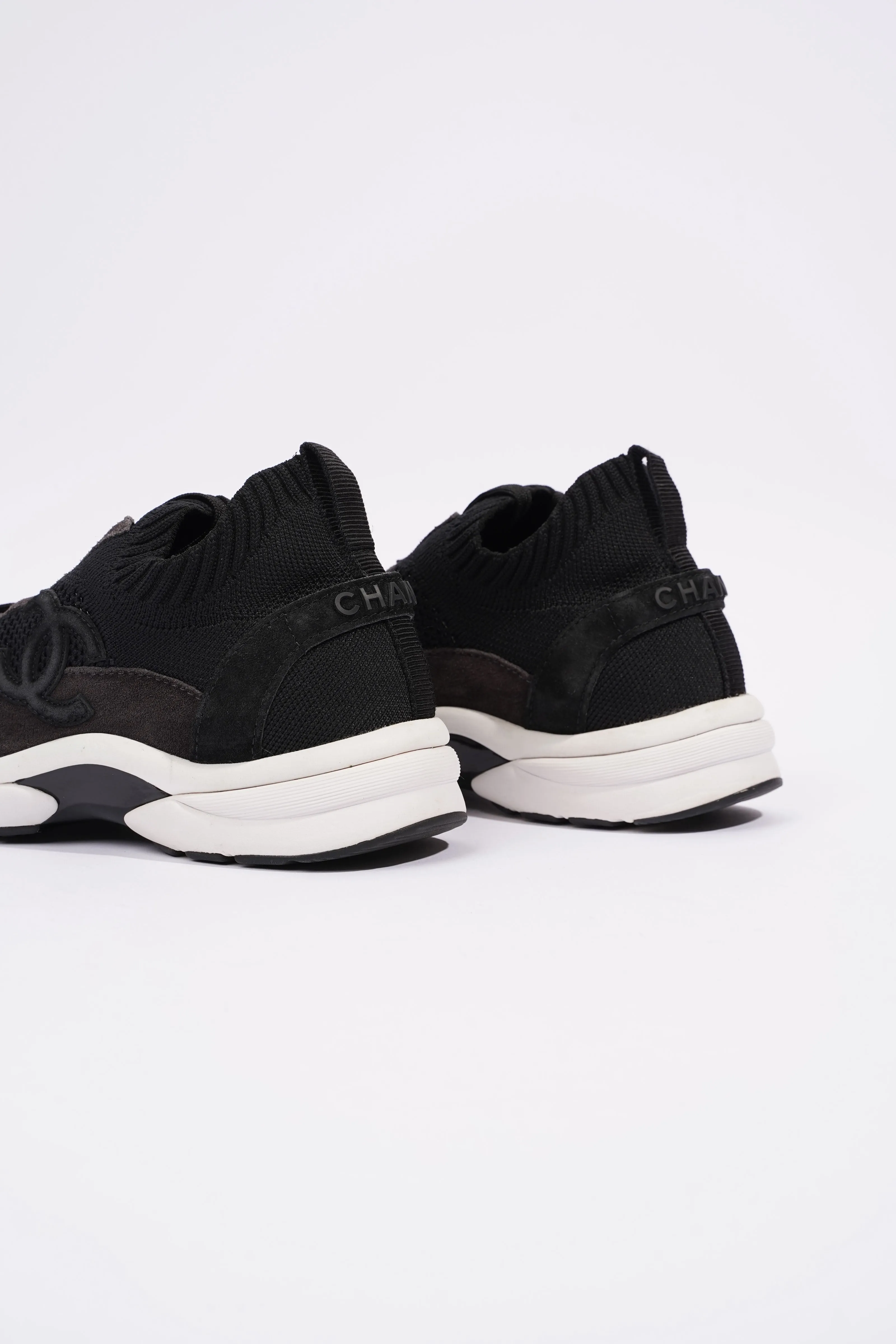Chanel CC Logo Knit Sneaker Black   White Suede EU 37.5 UK 4.5