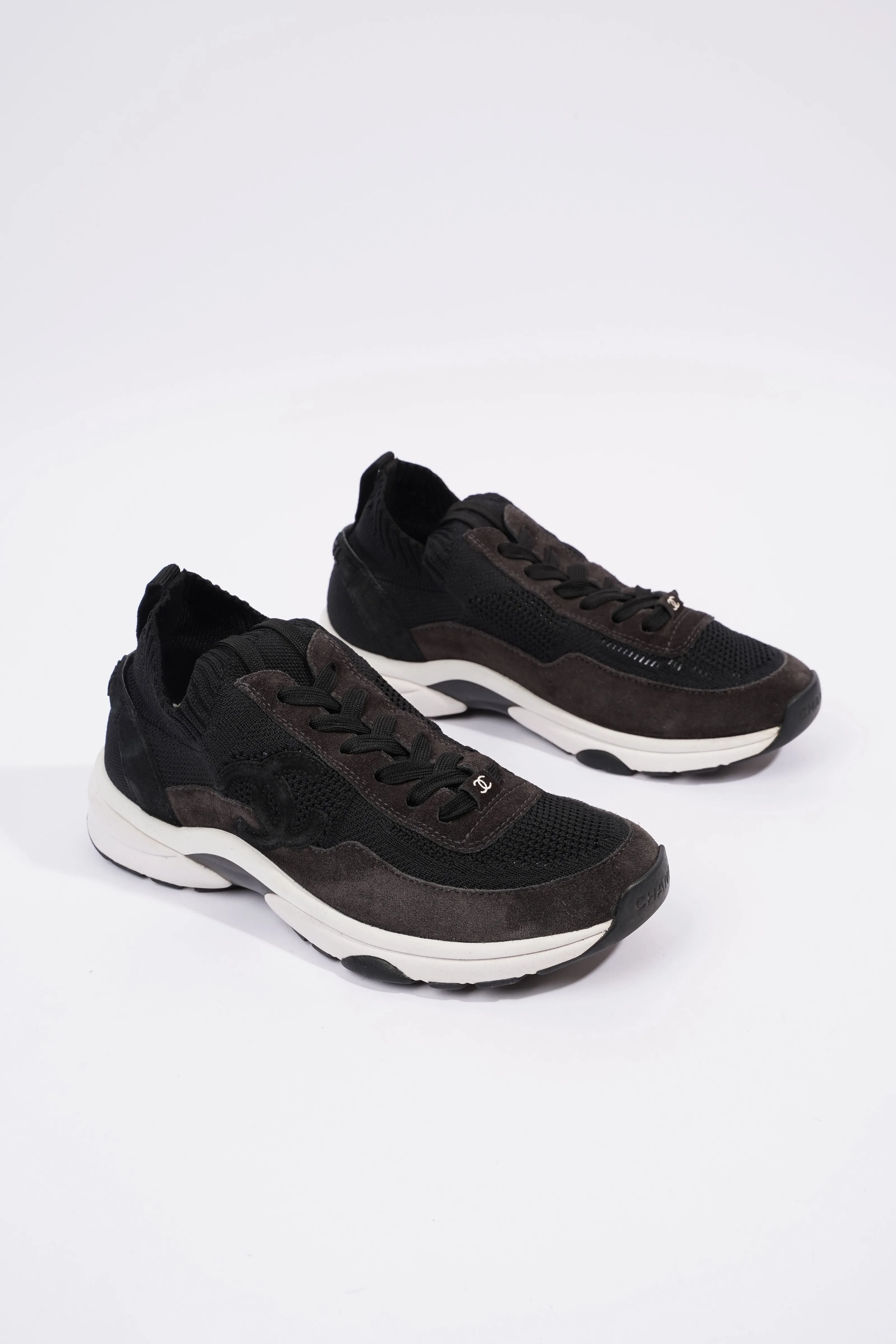 Chanel CC Logo Knit Sneaker Black   White Suede EU 37.5 UK 4.5