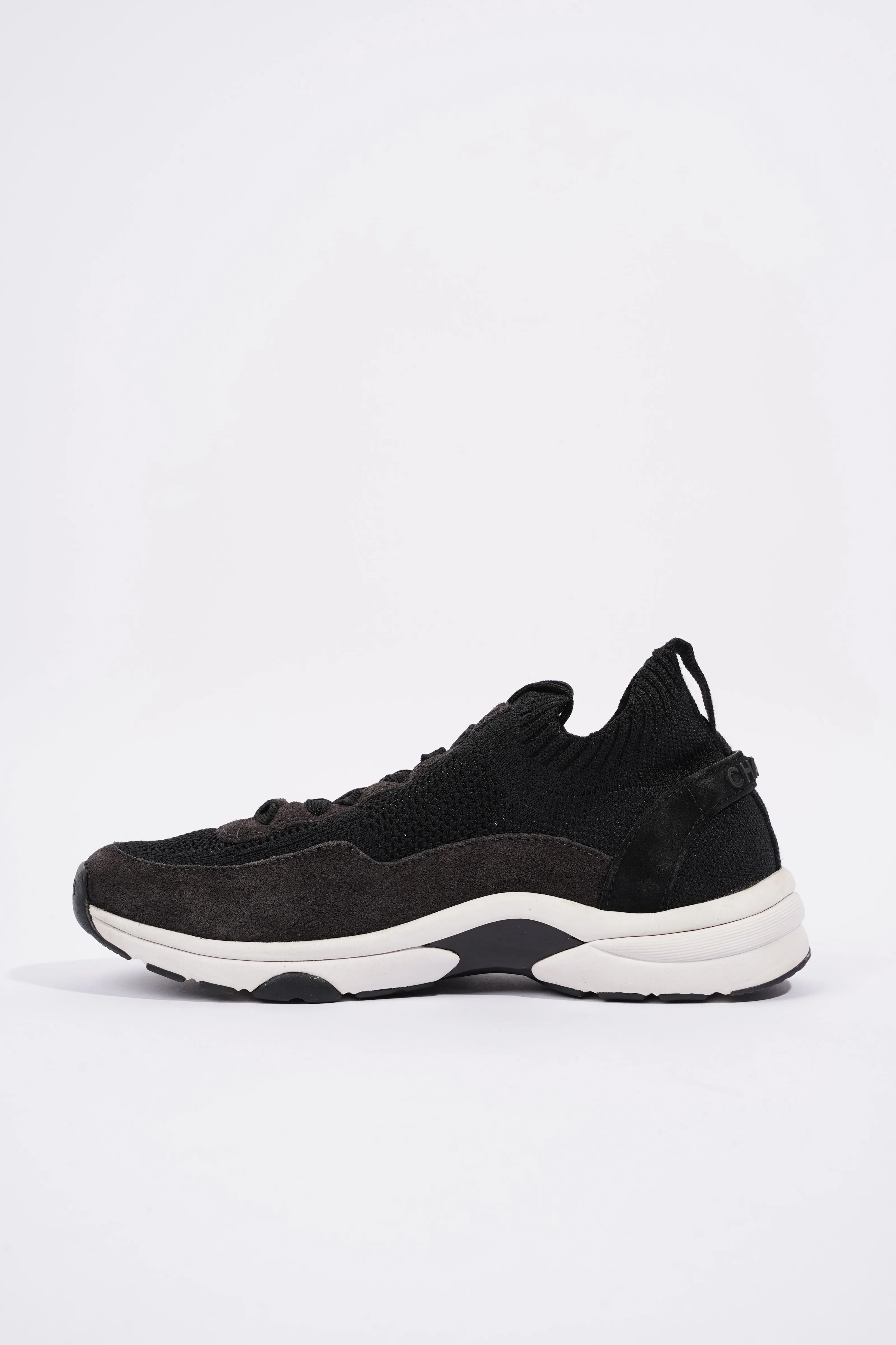 Chanel CC Logo Knit Sneaker Black   White Suede EU 37.5 UK 4.5