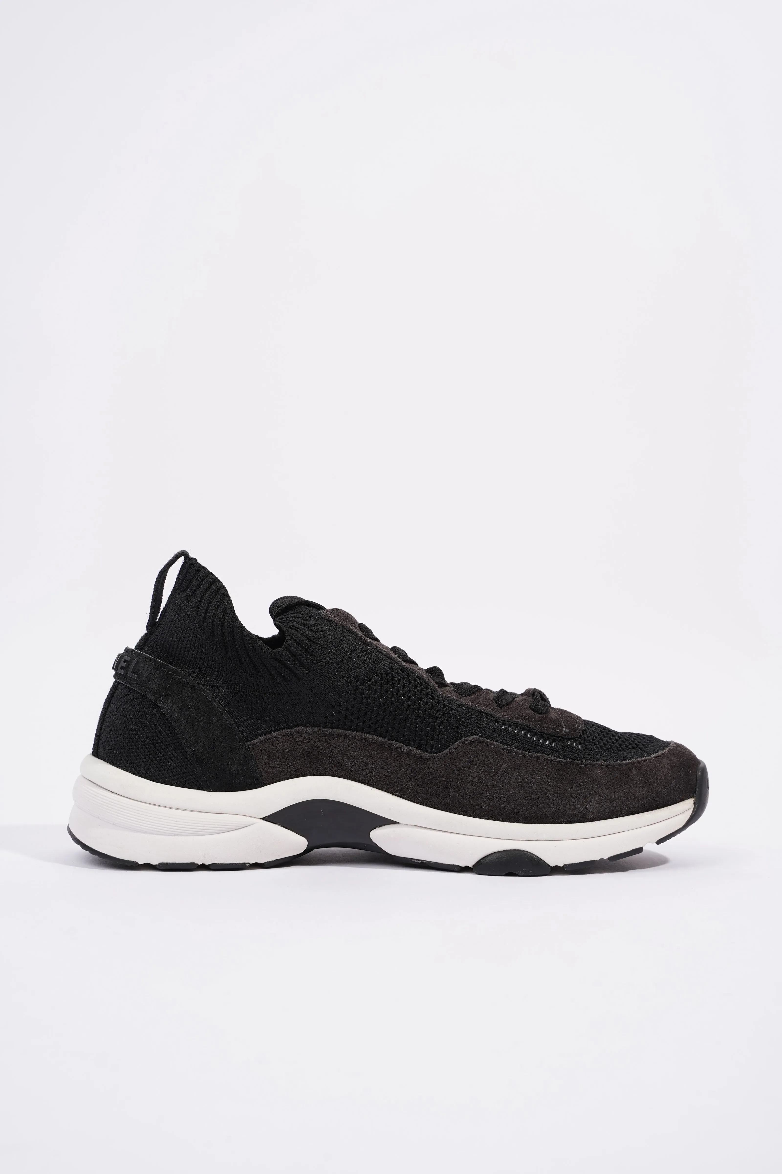 Chanel CC Logo Knit Sneaker Black   White Suede EU 37.5 UK 4.5