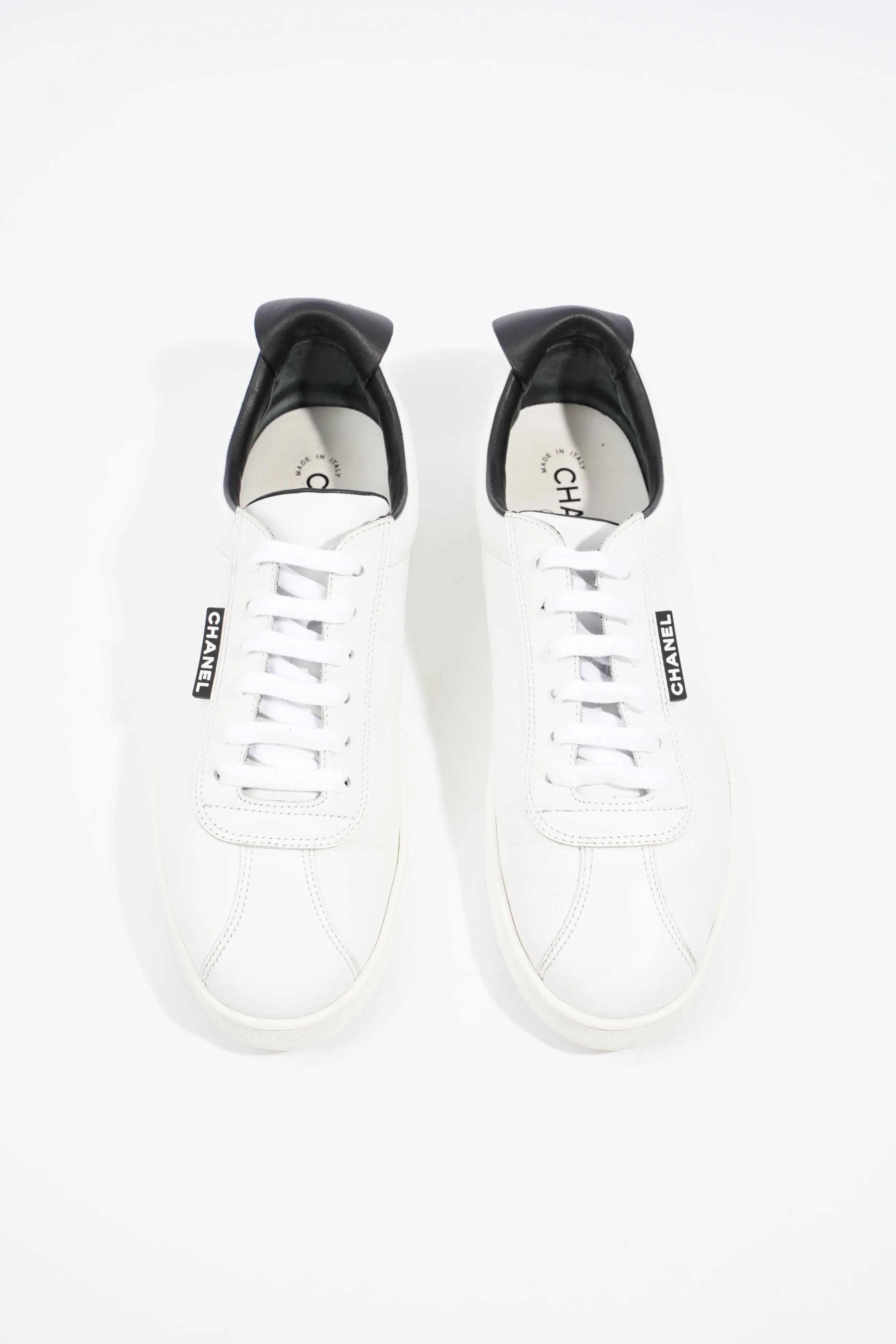 Chanel CC Logo Lace Up White   Black Leather EU 41.5 UK 8.5