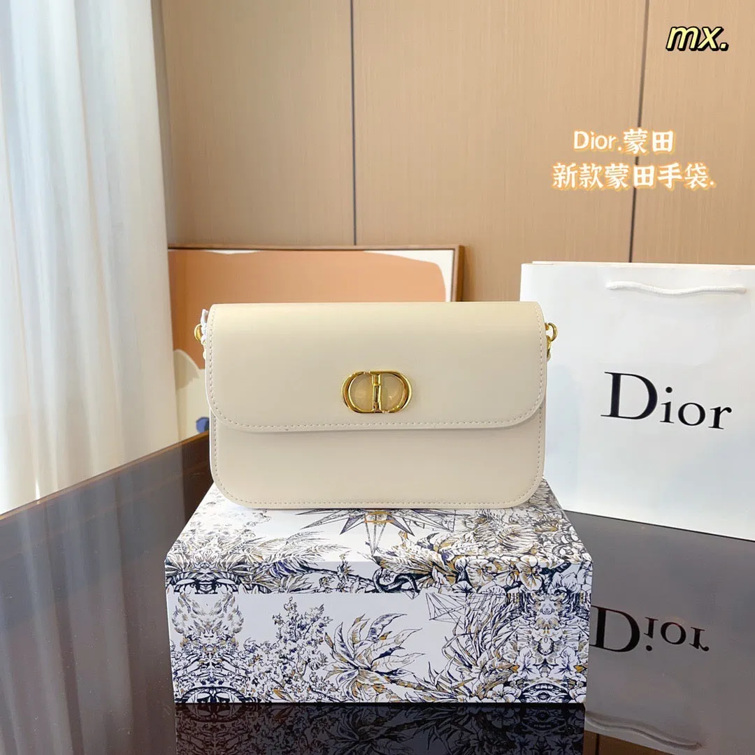 DR280 30 Montaigne Avenue Bag / 9 x 5 x 2.5 inches