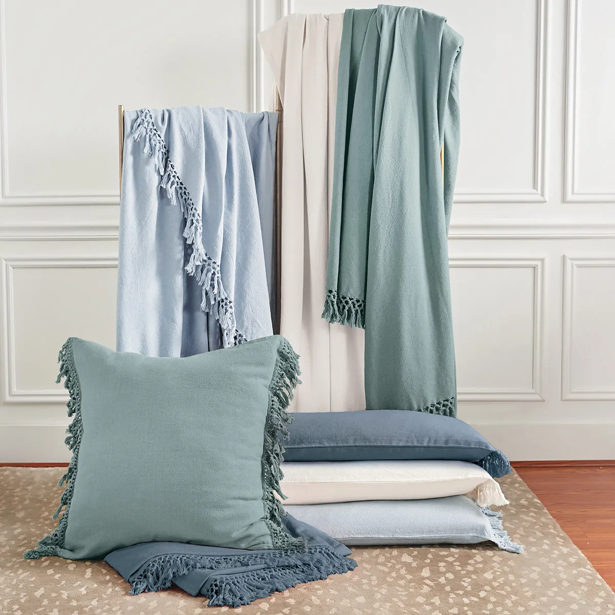Lavato Bed Throw