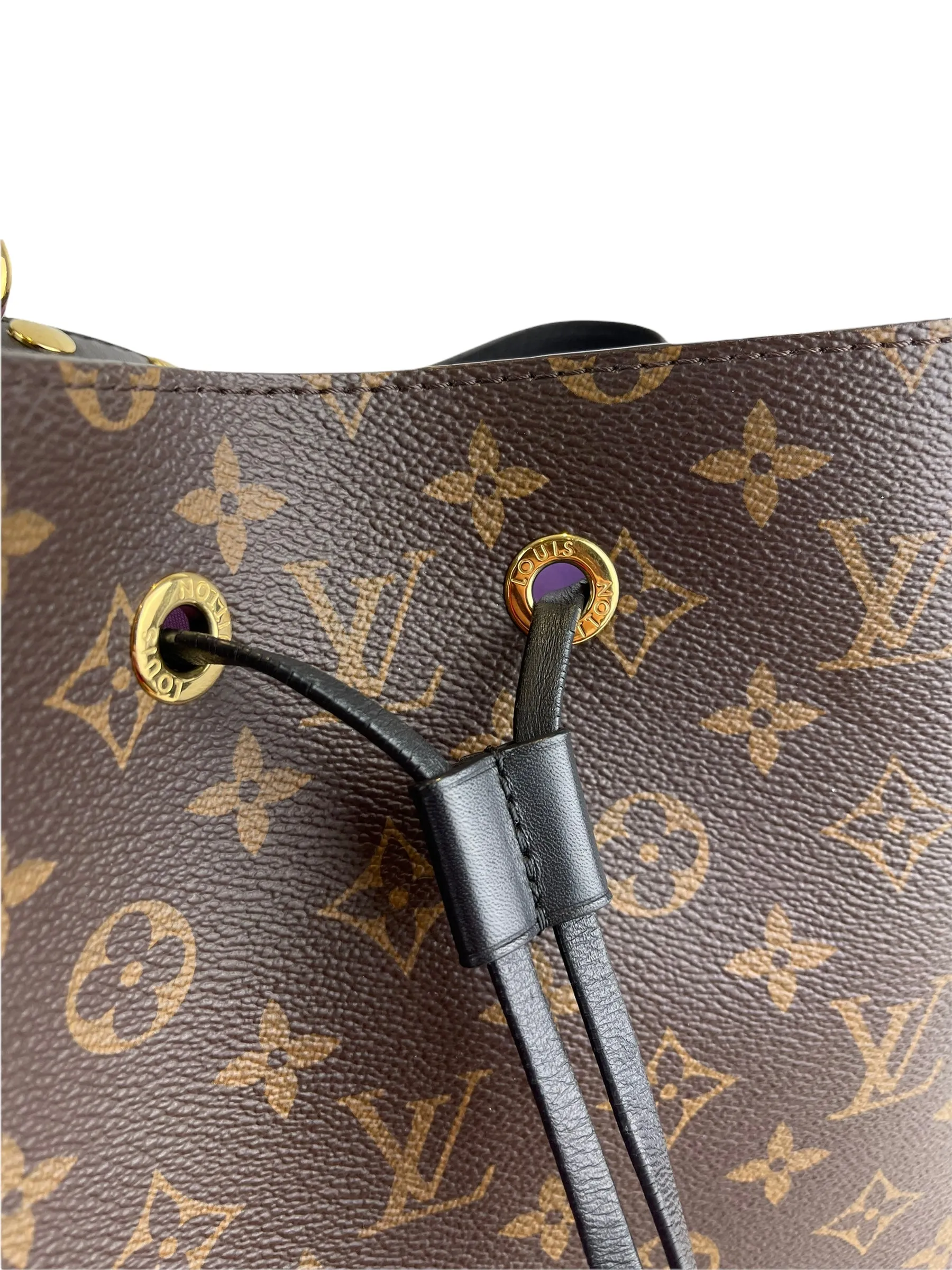 Louis Vuitton Monogram Canvas "NÉONOÉ" Bucket Bag w/ Crossbody Strap