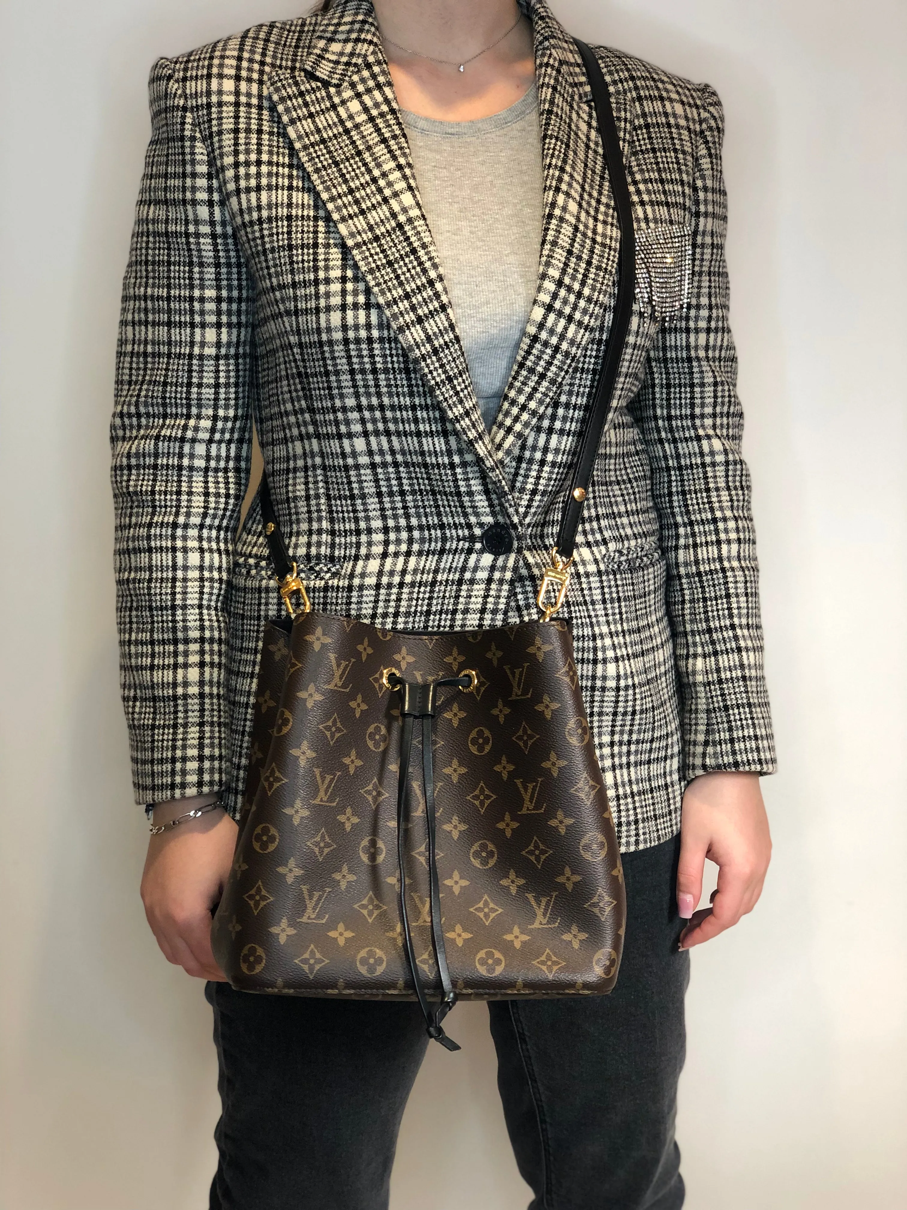 Louis Vuitton Monogram Canvas "NÉONOÉ" Bucket Bag w/ Crossbody Strap