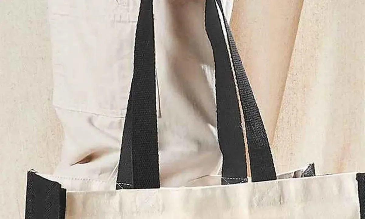 Personalised Bride Tote Bag, Custom Name Tote Bag, Bachelorette Jute Bag, Hen Party Travel Bag, Bridal Party Weekend Bag, Bags, Black Detail