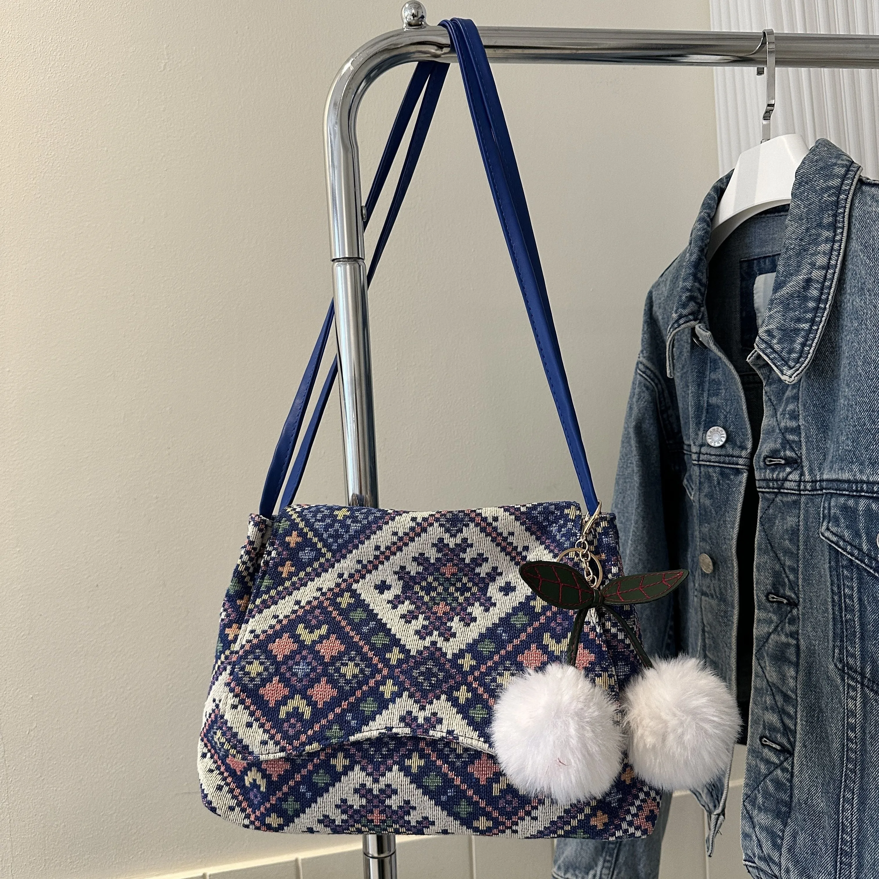 Women's Chain Crossbody Bag