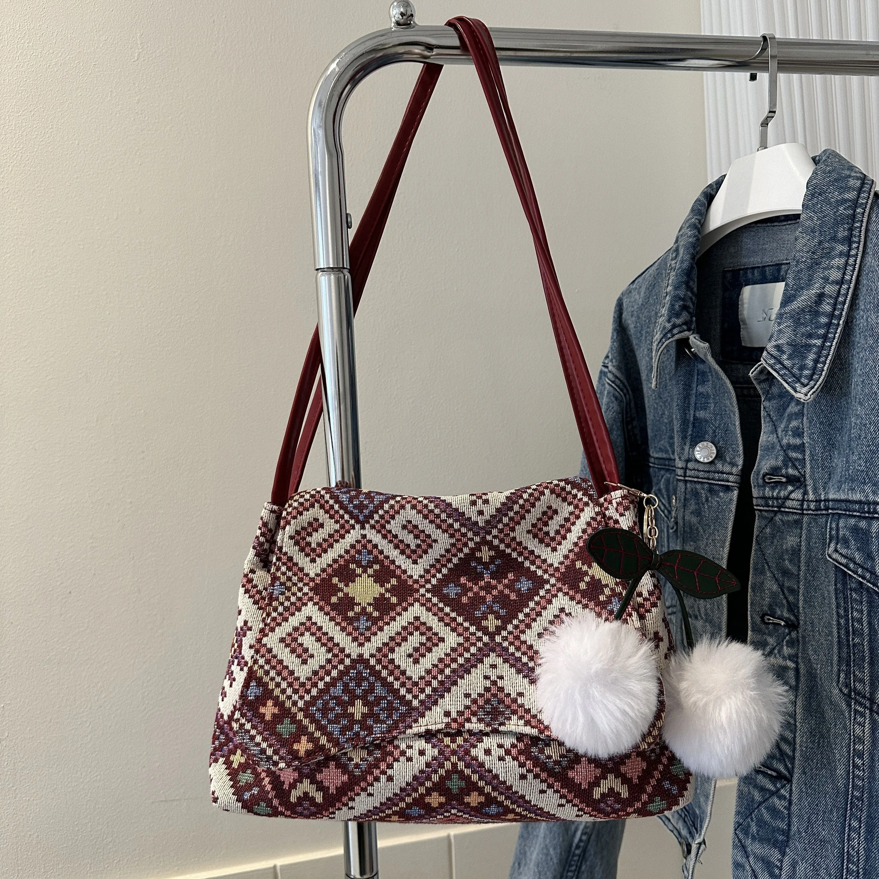 Women's Chain Crossbody Bag